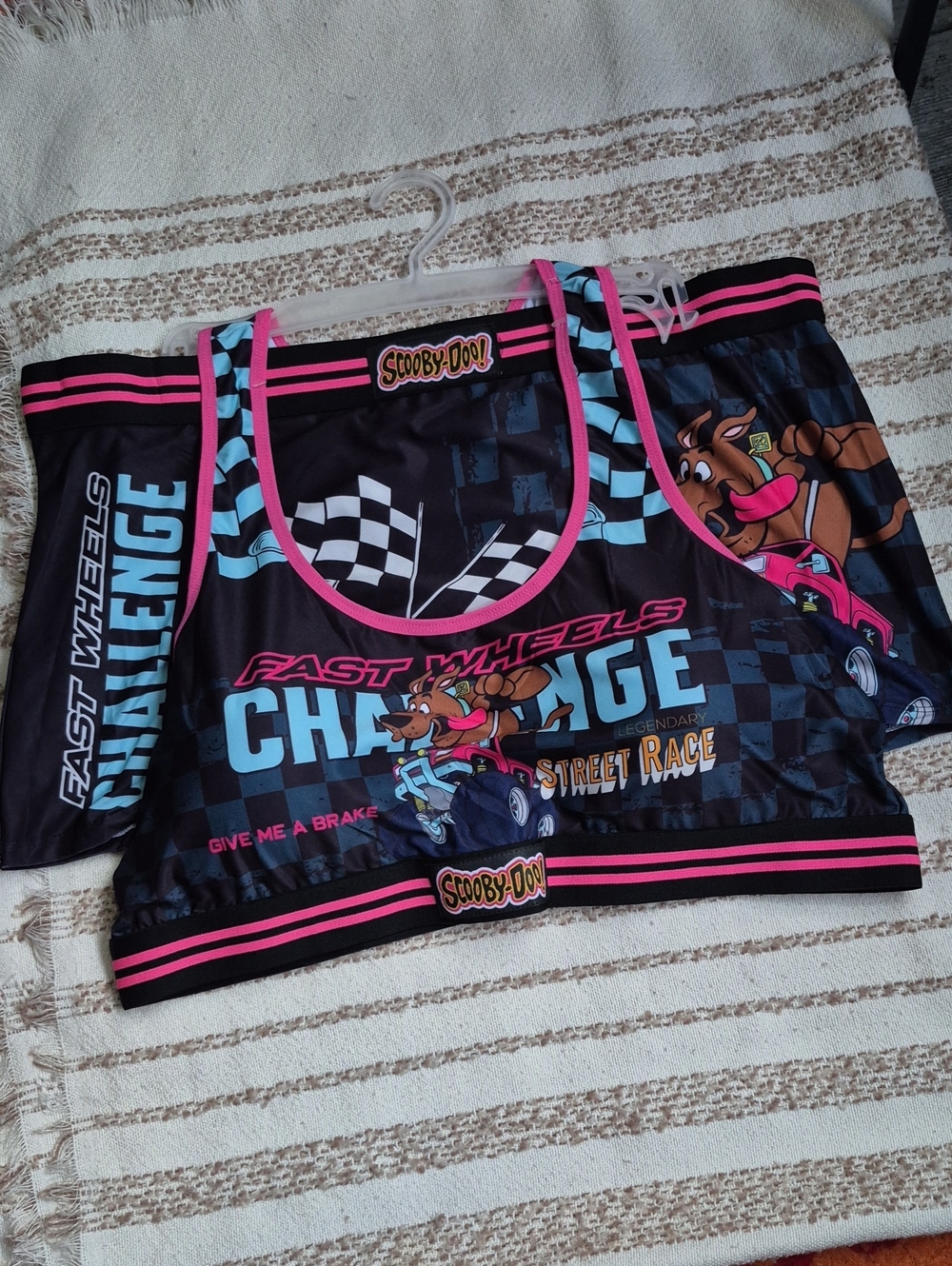 Scooby-Doo Fast Wheels Challenge Sports Bra - Black with Pink & Blue